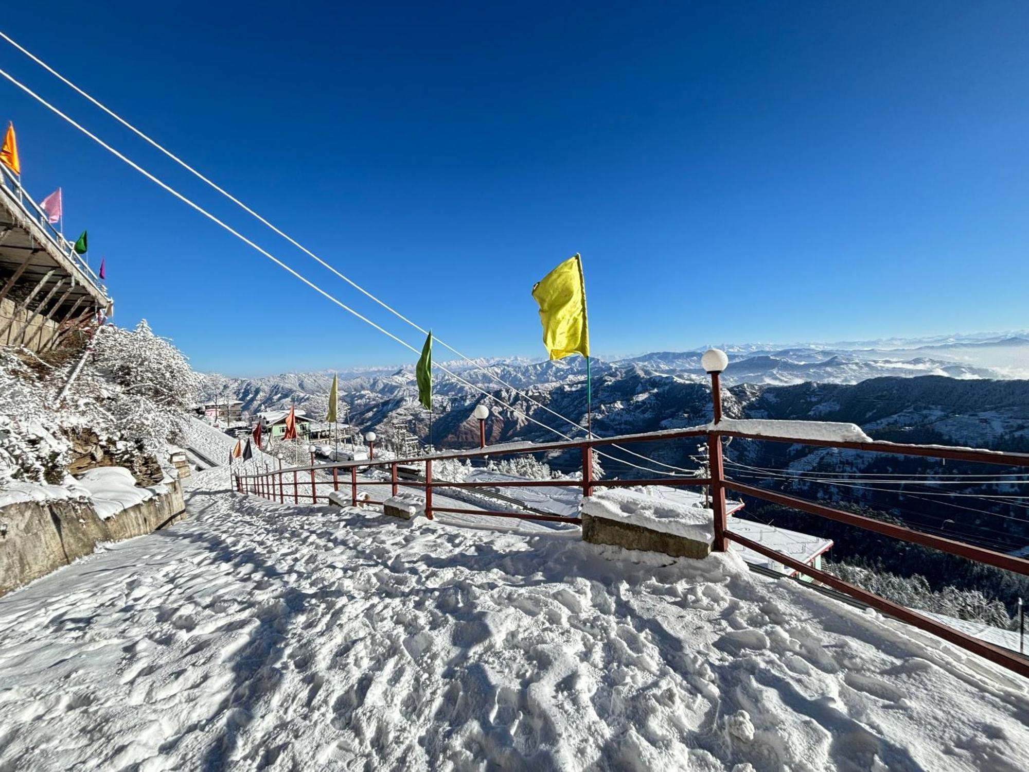 Отель Treebo Shimla Ayurvedic Retreat Куфри Экстерьер фото